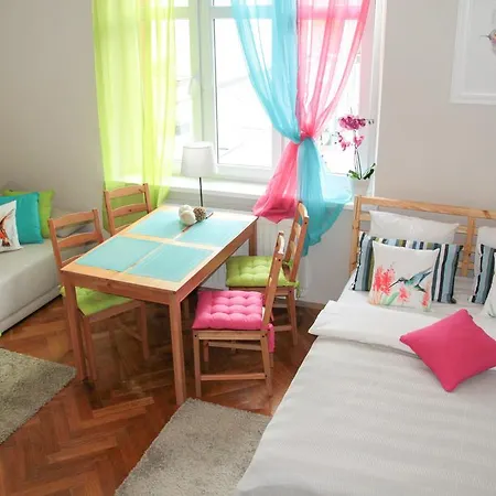 Hummingbird City Centre Apartament Kraków